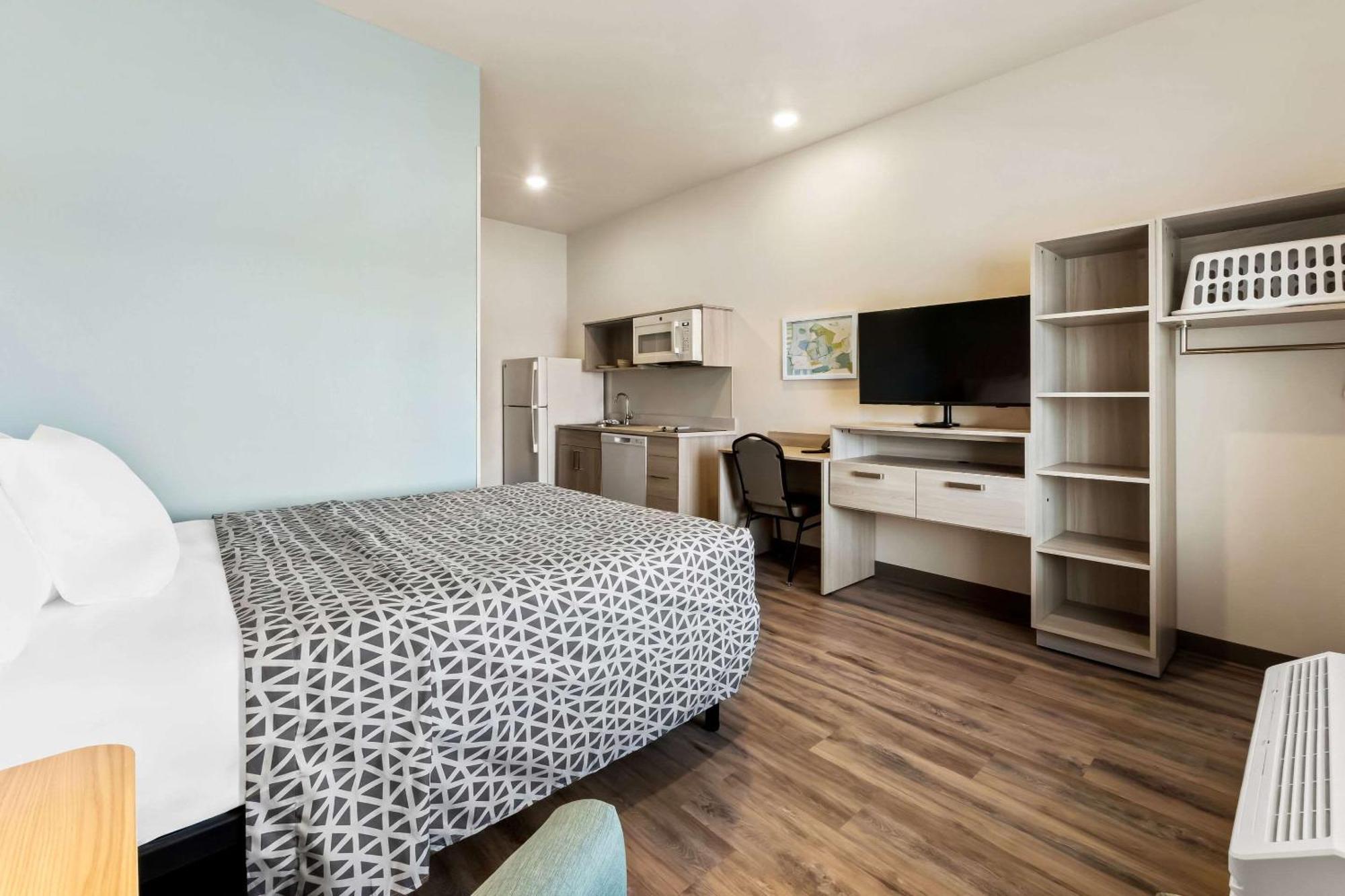 Woodspring Suites Easton Nazareth エクステリア 写真